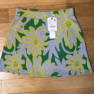 🌼NWT Flower Zara Skirt🌼